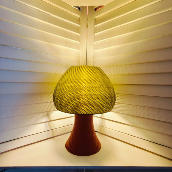 Kolkata Elegance Table Lamp - Image 5