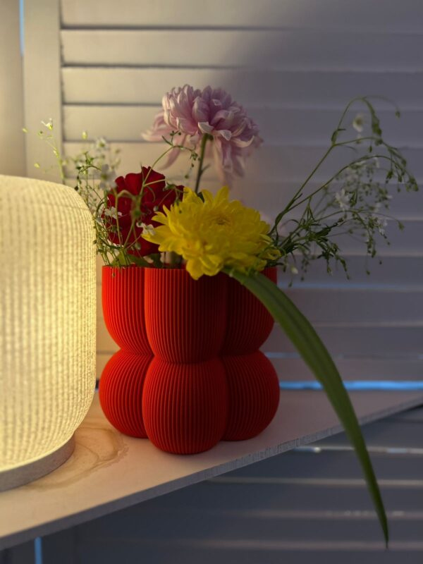 Red Orb Elegance vase - Image 5