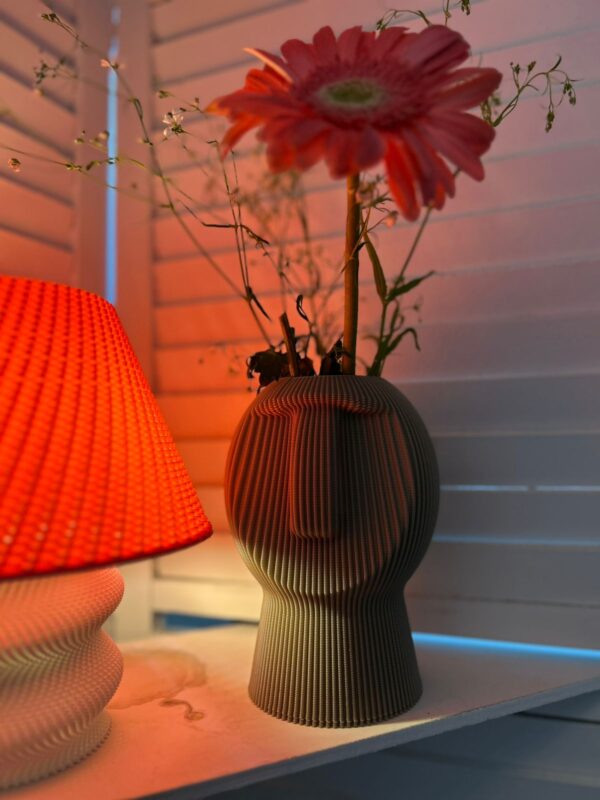 Shadow Bloom vase